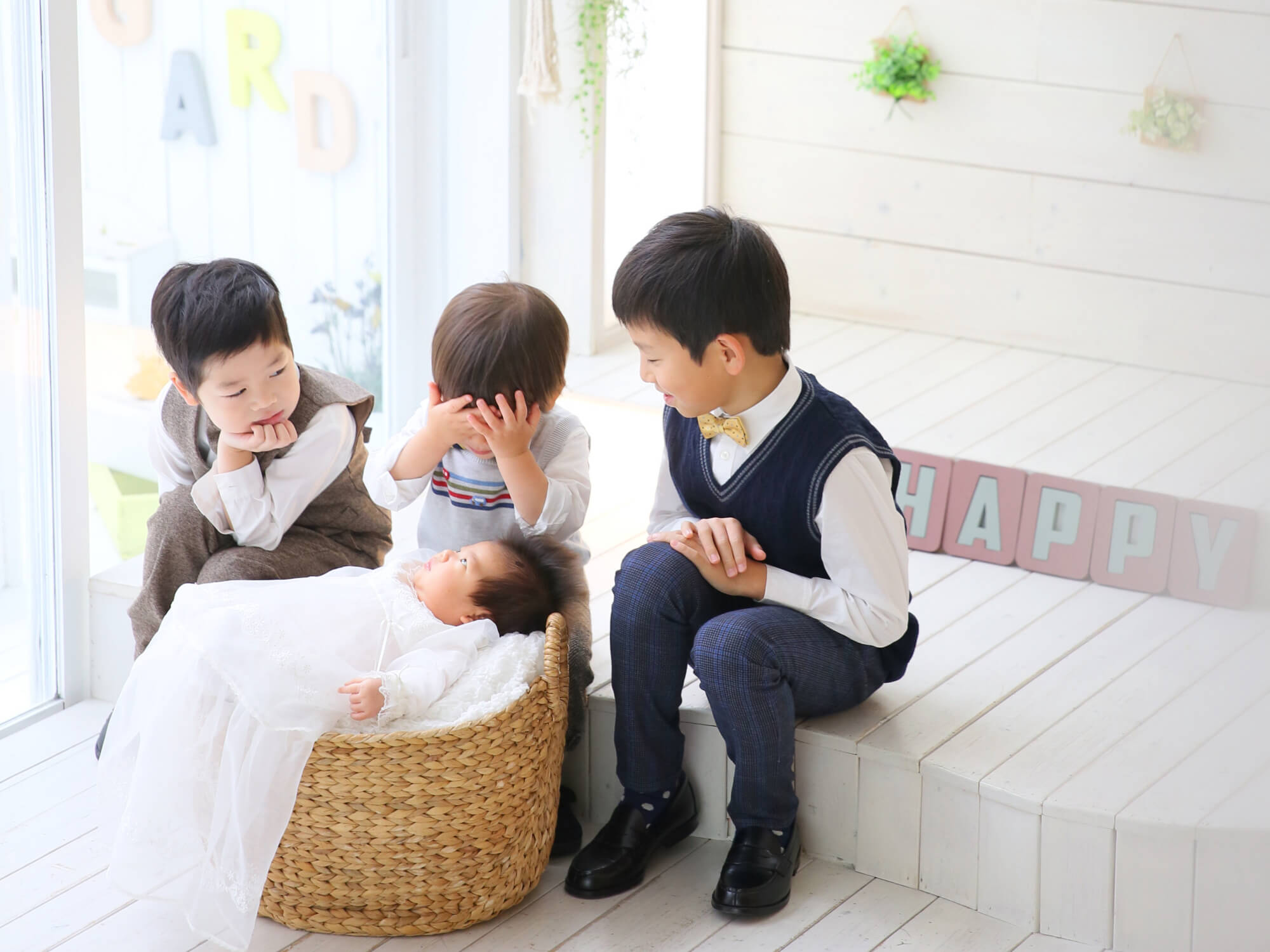 大人気 おしゃれなバースデーフォト におすすめの背景をスタジオごとに比較 Photopedia フォトペディア 運営 スタジオポスト 子供写真館スタジオポスト 大人気 おしゃれなバースデーフォト におすすめの背景をスタジオごとに比較 Photopedia フォトペディア 運営 スタジオポスト 子供写真館スタジオポスト